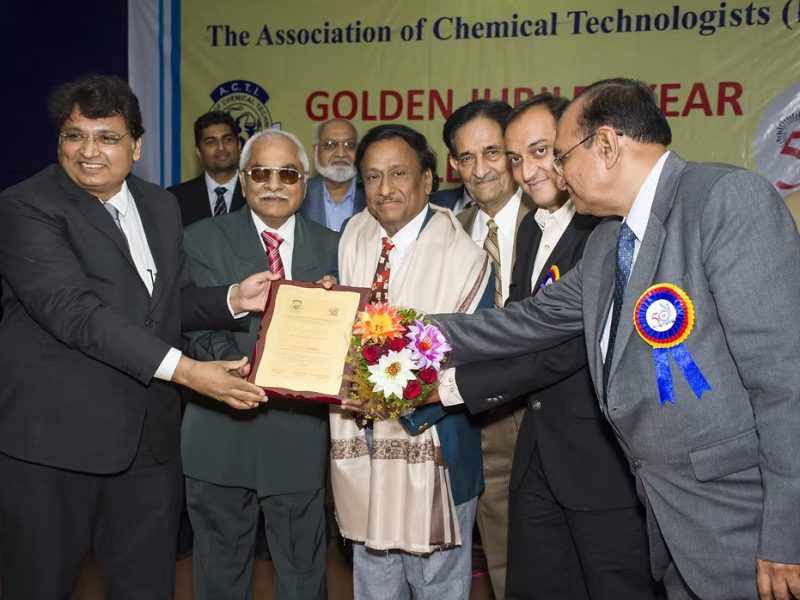 4a5e42_0b9f7985a7904bb8876feefefec5f6e0~mv2