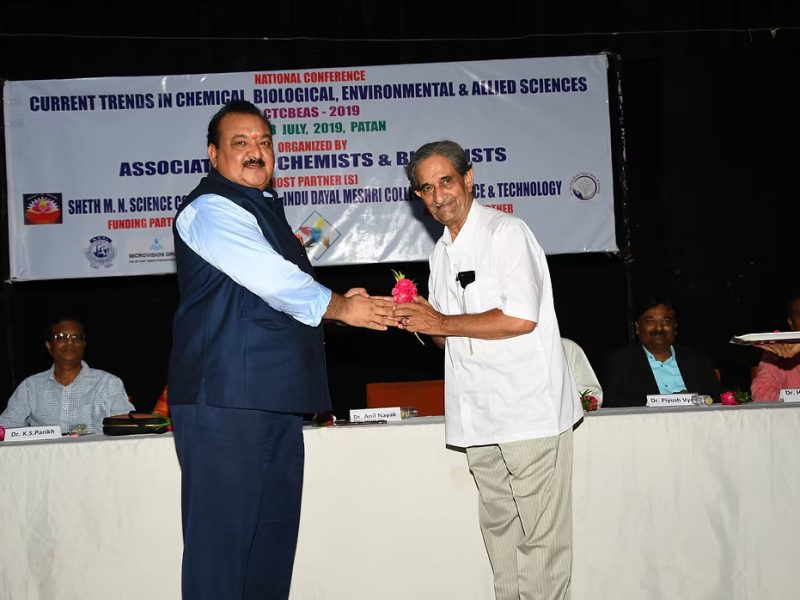 4a5e42_2c889920de914e7ca26e971ec06434c2~mv2