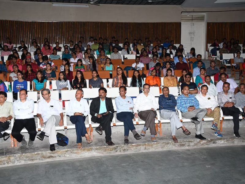 4a5e42_2da637dcd7b841aea6cae64c820455a7~mv2